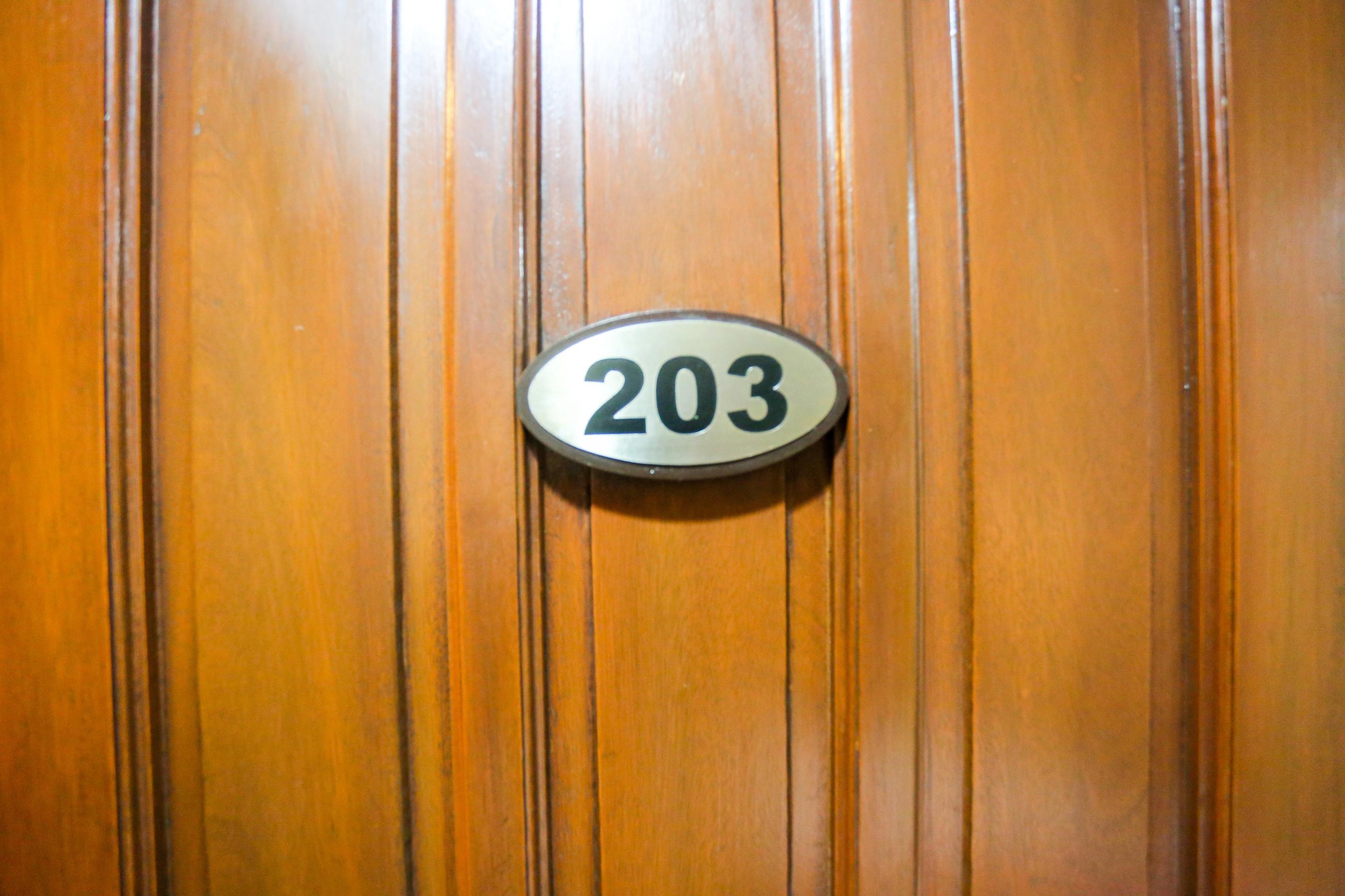 Vaccinated Staff - OYO 406 Royal Parc Inn&Suites Ciudad Quezon Exterior foto